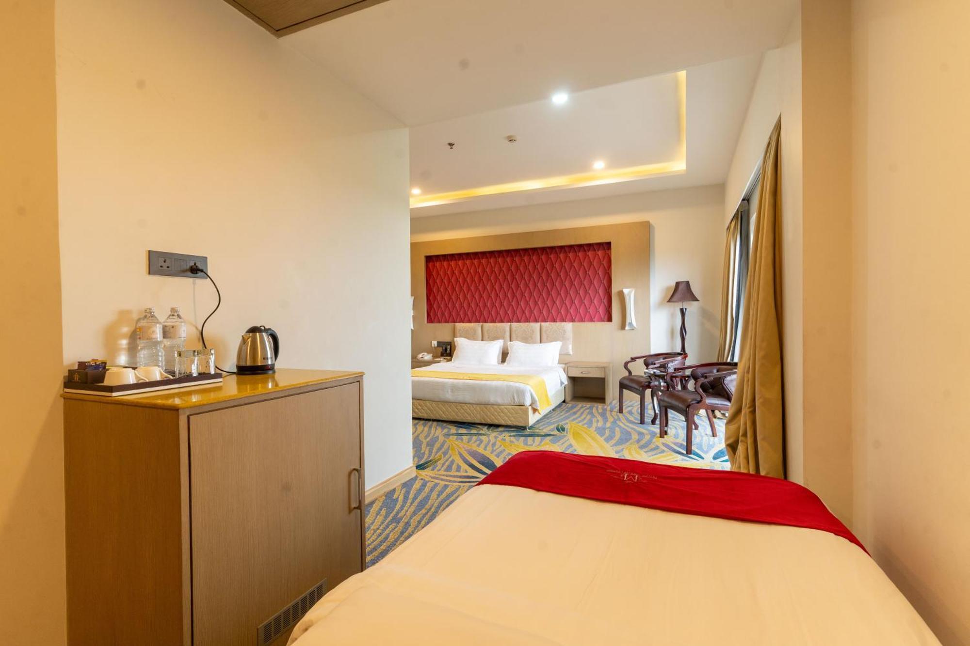Hotel Mechi Crown Kakarvitta Exterior photo